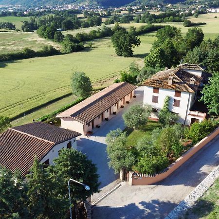 Вилла Santa Croce Fossato di Vico Экстерьер фото