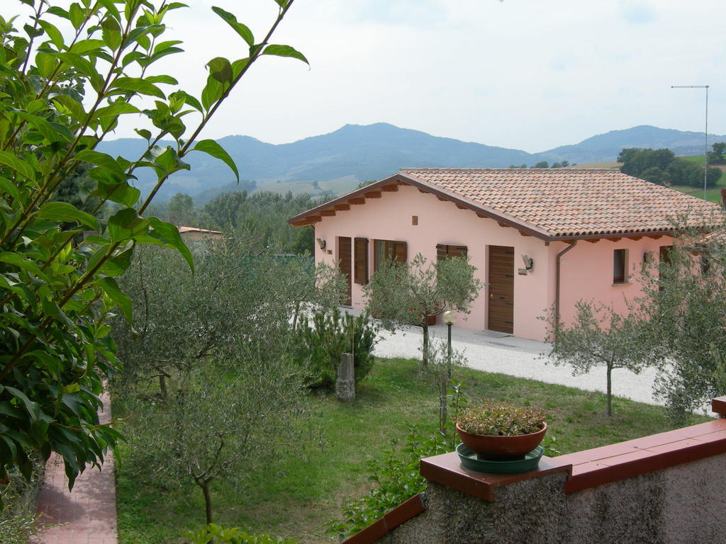 Вилла Santa Croce Fossato di Vico Экстерьер фото